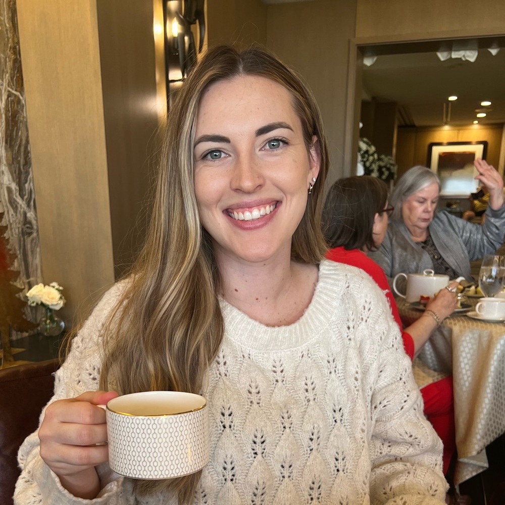 Meet your Posher, Dinah